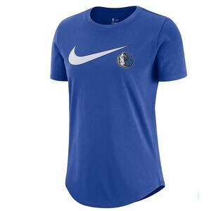 Nike Women's Dallas Mavericks Essential Swish T-shirt NWT Size Medium